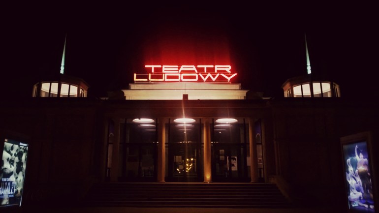 Nowa Huta neony Teatr Ludowy