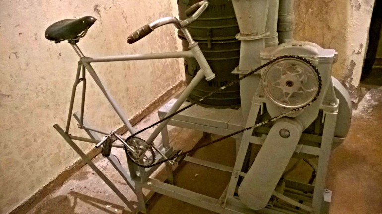 SCHRON POD KOMBINATEM