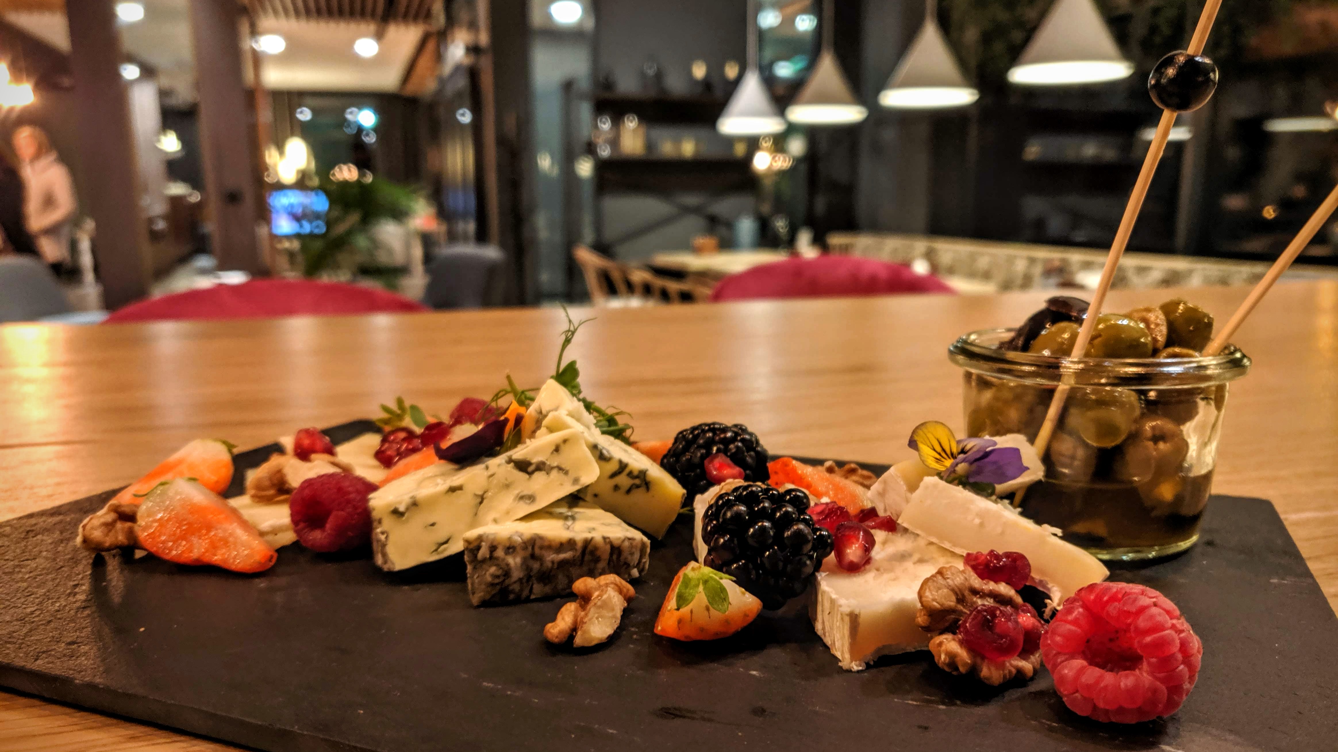 Winestone Menu Winestone: Restauracja, której Nowej Hucie bardzo brakowało – Hip Huta